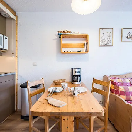 Lumineux Au Centre, Balcon Sud, 4 Personnes * Val Thorens